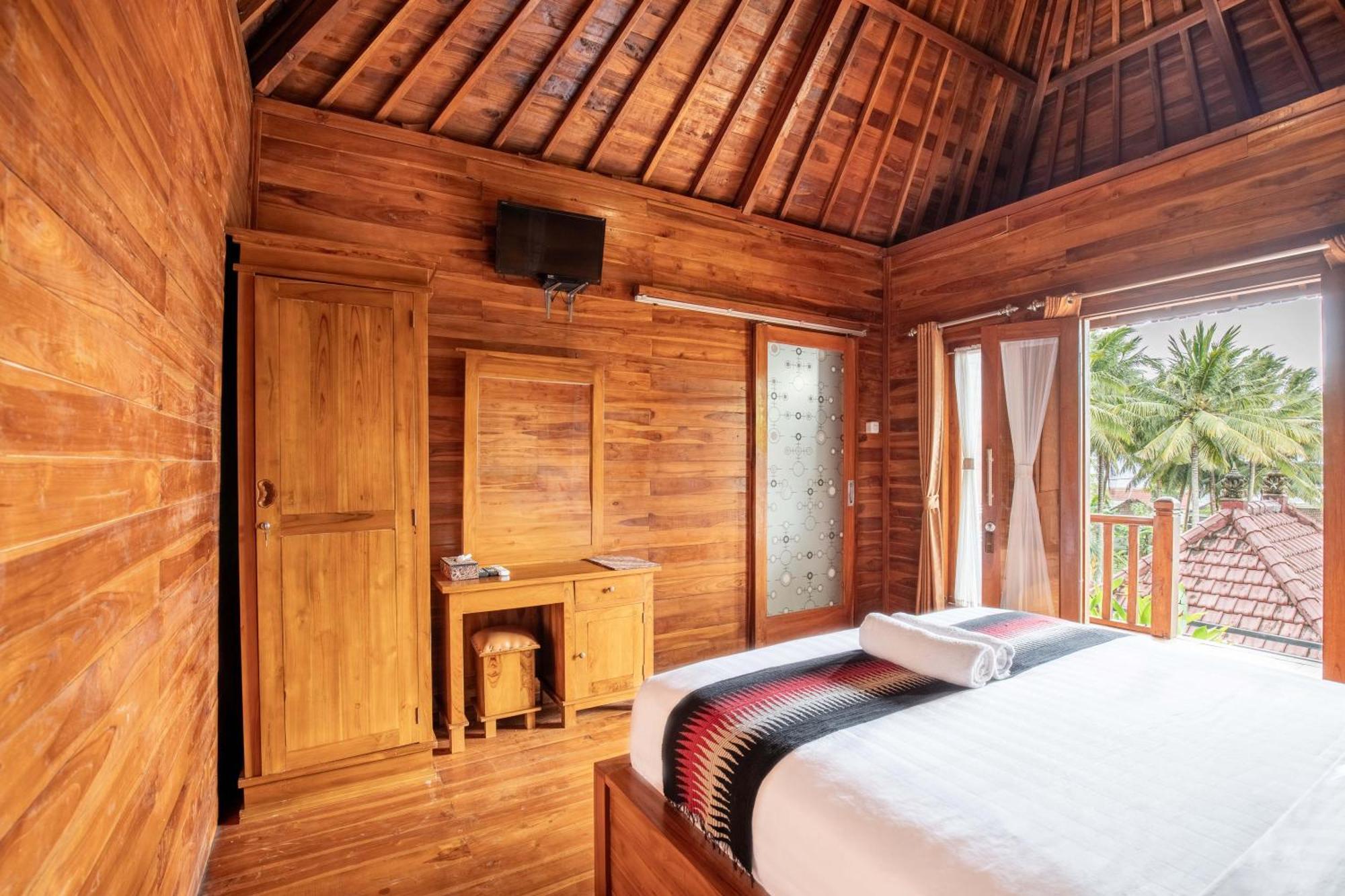 Coconut Hill Cottage Batununggul Exterior photo