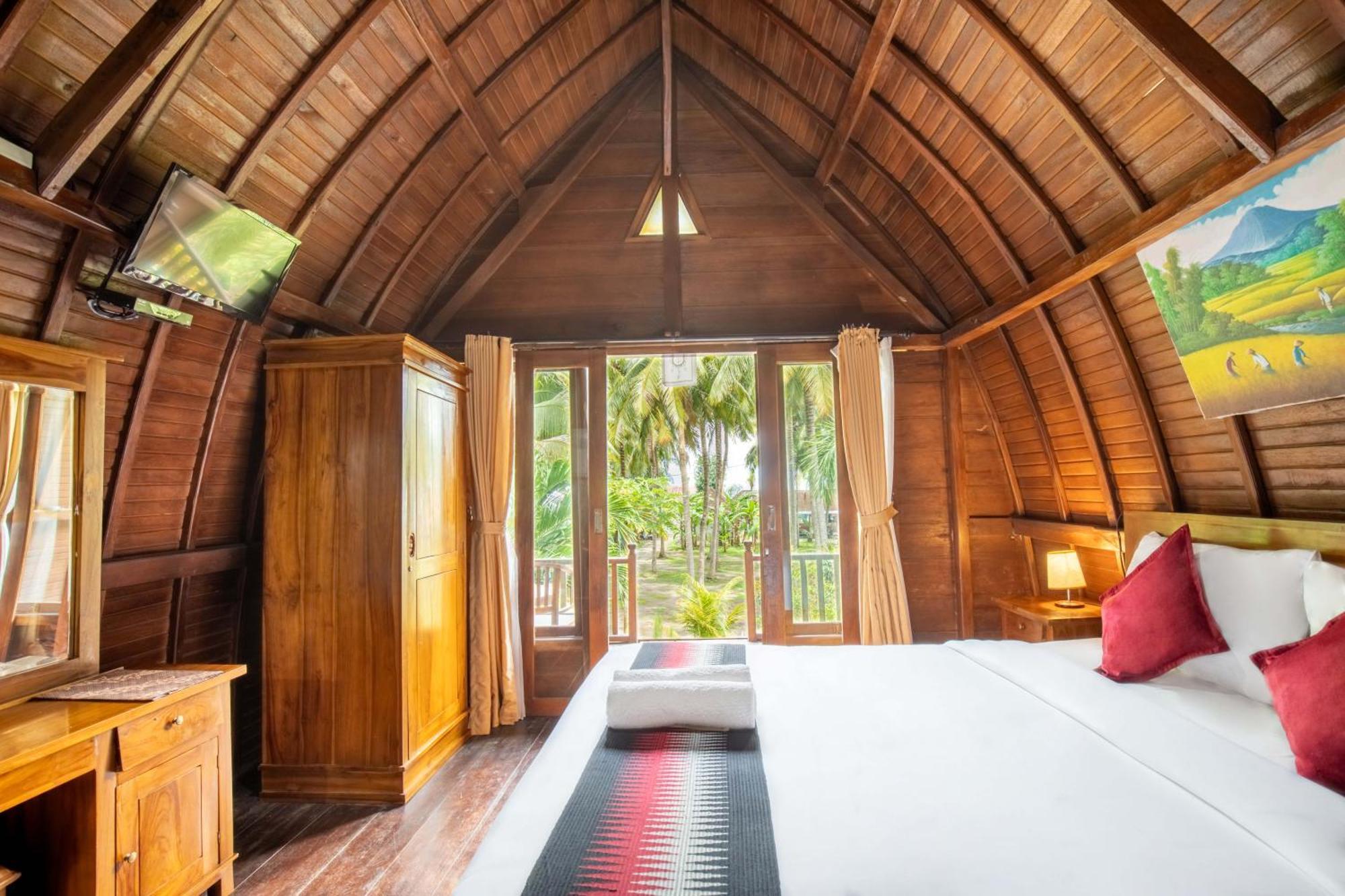 Coconut Hill Cottage Batununggul Exterior photo